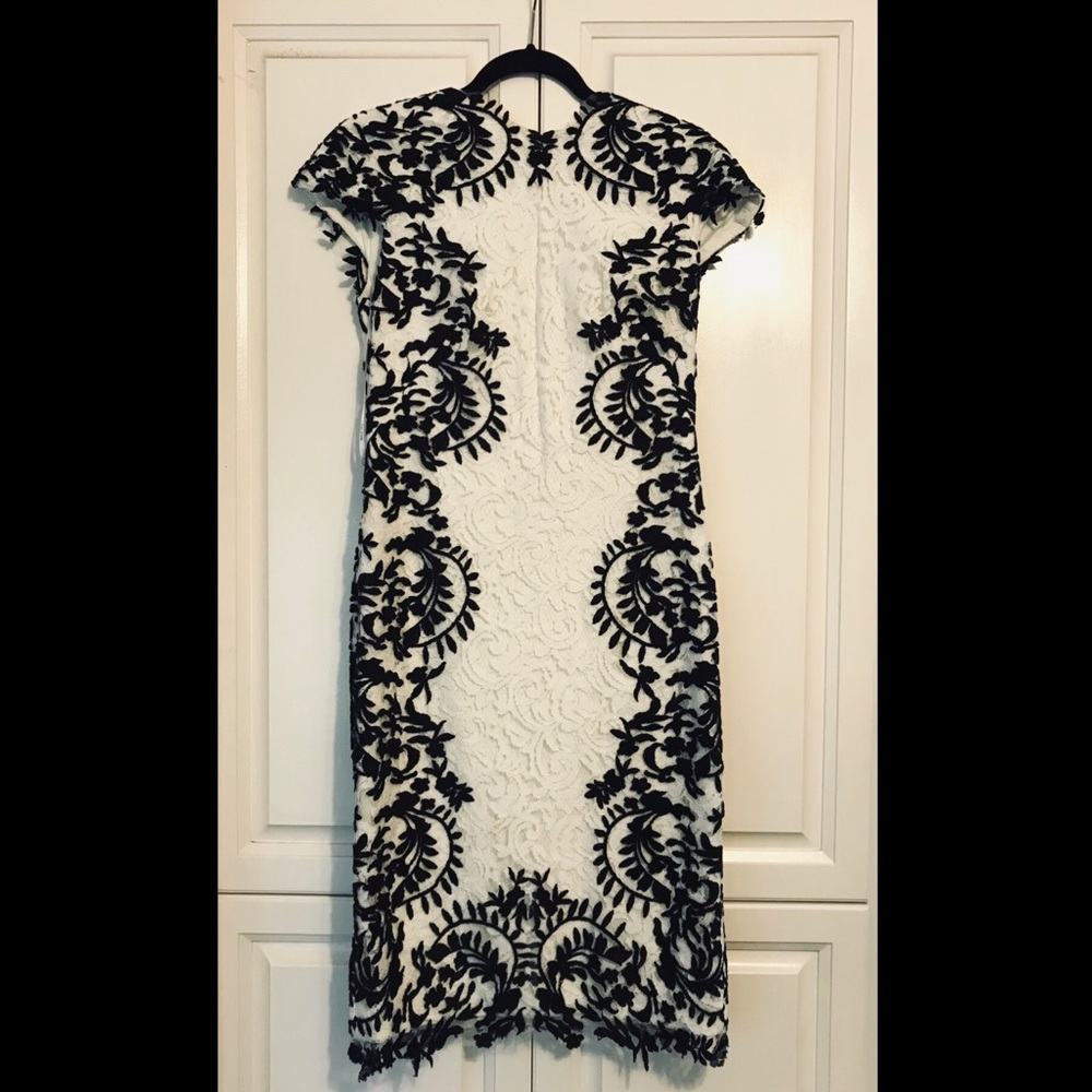 TADASHI SHOJI White and Black Lace Cocktail Dress